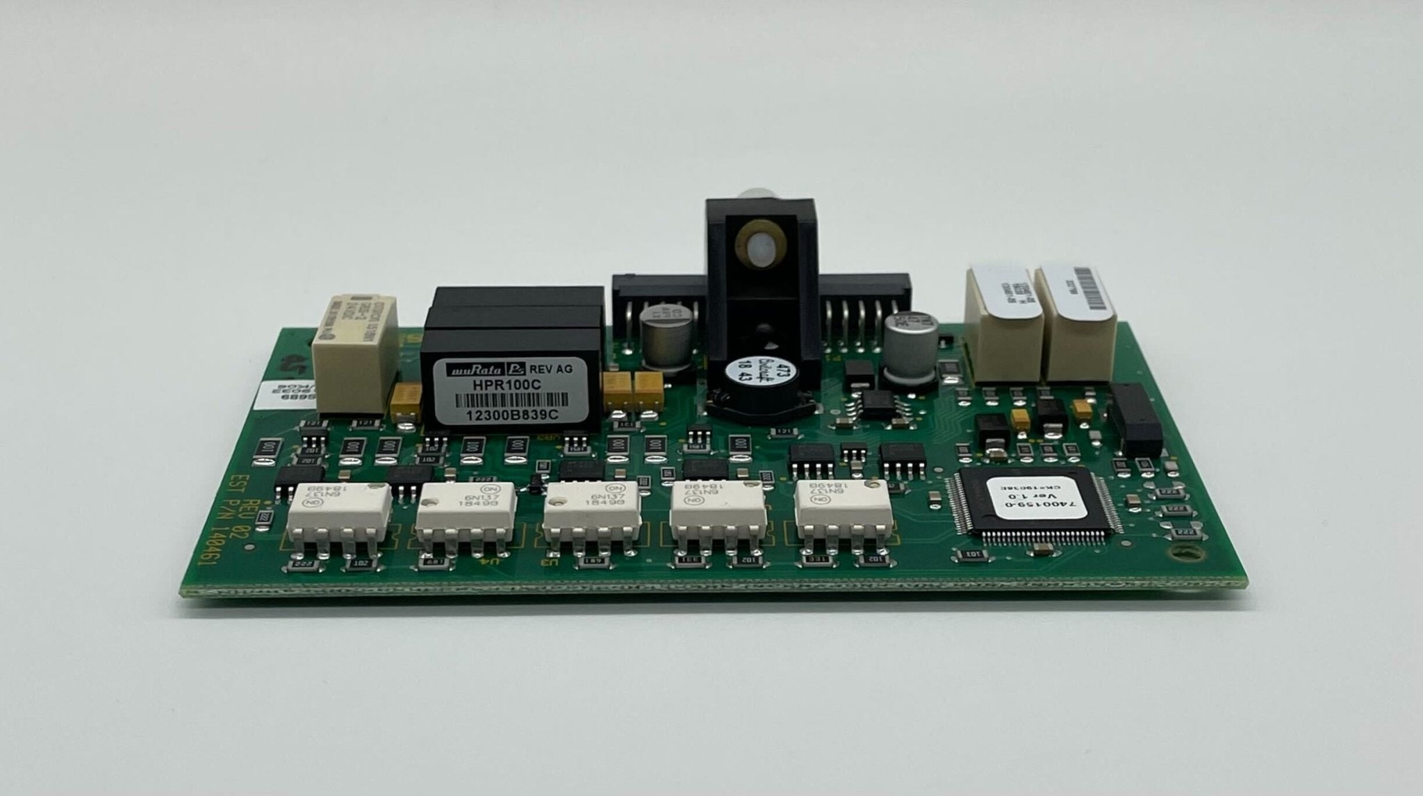 Edwards 3X-NET8 network card showing ports and connectors, designed for high-performance network connectivity.