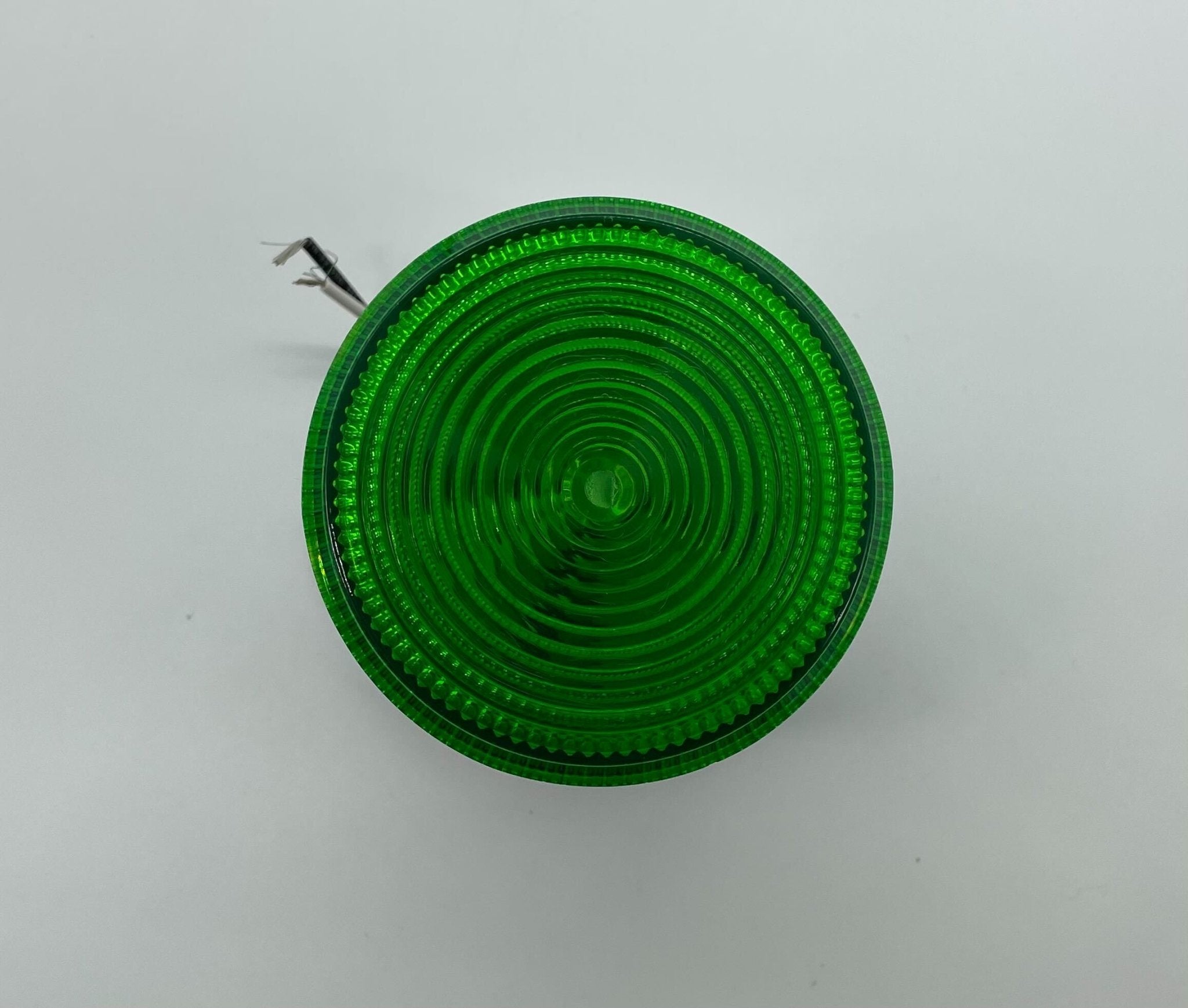 Edwards 48SING-N5-25WH beacon with white light, mounted on a surface, used for signaling and warning applications.