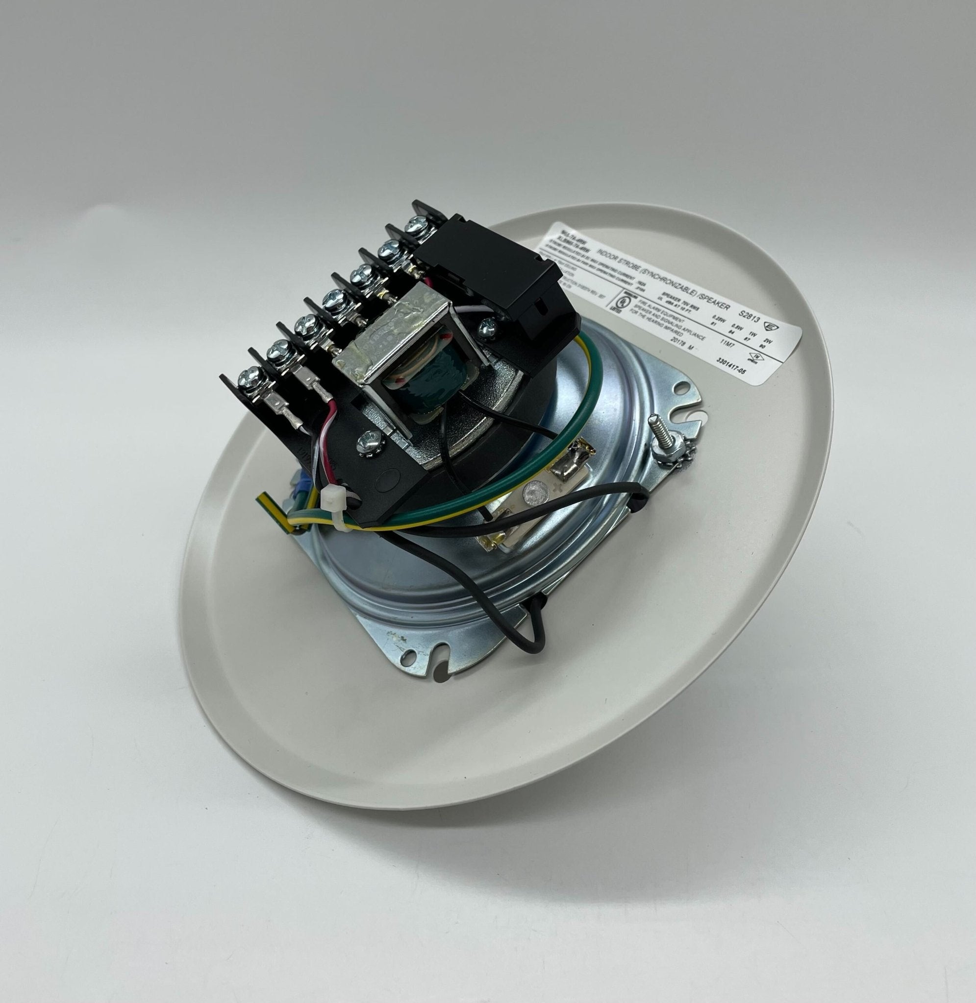 Edwards 965-7A-4RW industrial valve with metallic body and control lever, used in refrigeration and HVAC systems.