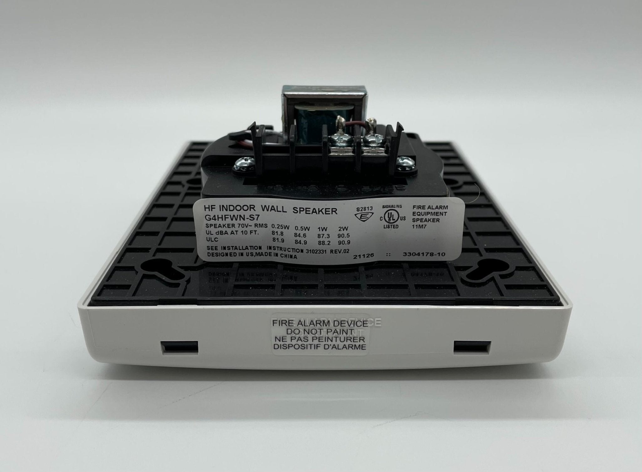 Edwards G4HFWN-S7 speakers with black enclosure and mounting brackets, designed for professional audio applications.