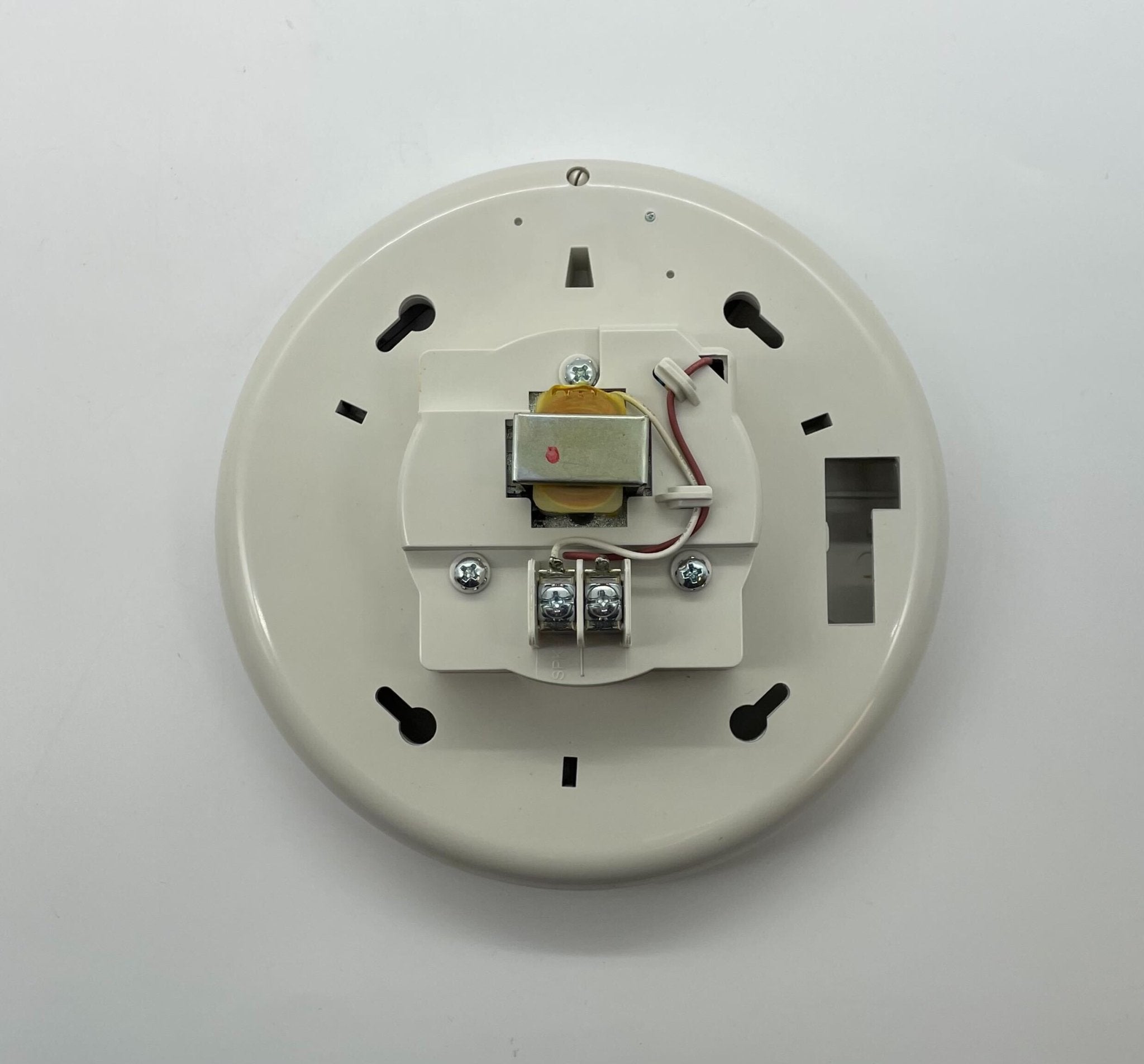 Edwards GCF-S2 speaker with black enclosure and mounting bracket, designed for professional sound systems.