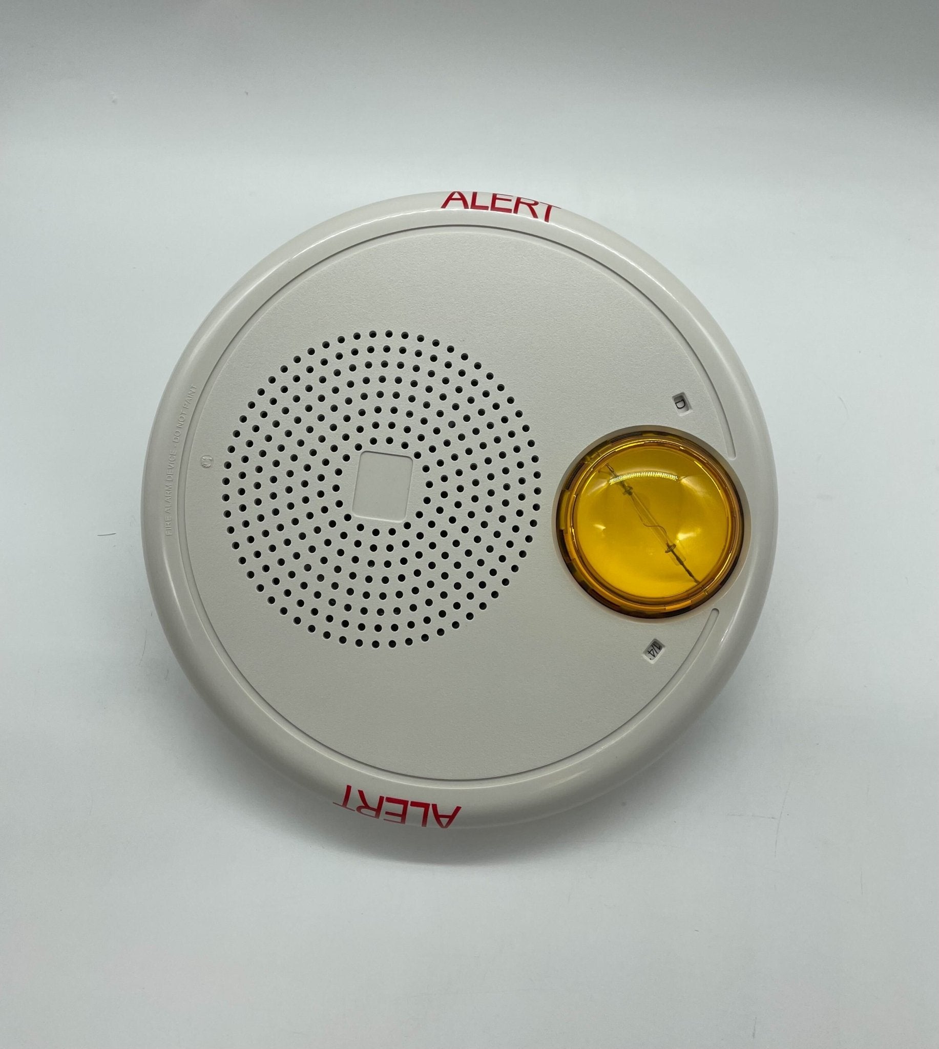 Edwards GCWA-S7VMHA speaker strobe with white housing and multiple mounting options, designed for emergency notification systems.