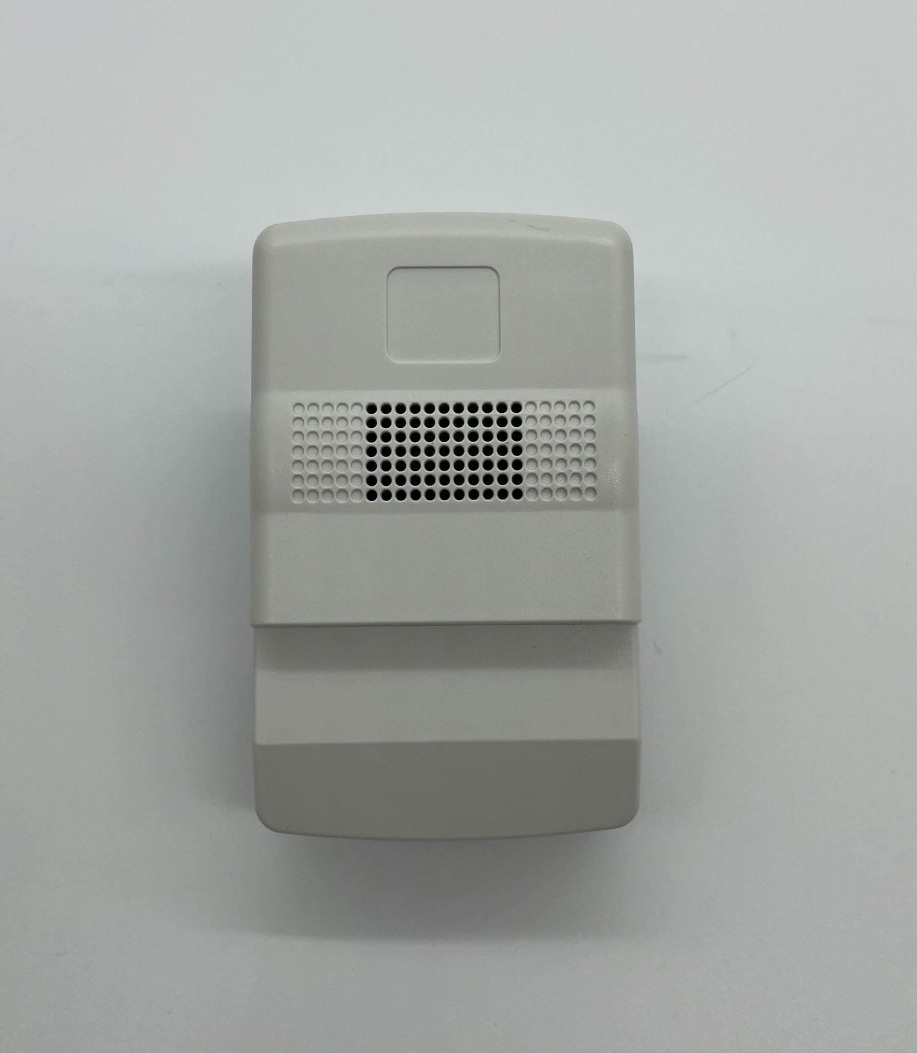 Edwards GL1WN-HD horn speaker with black finish, mounted on a wall, designed for professional sound reinforcement applications.