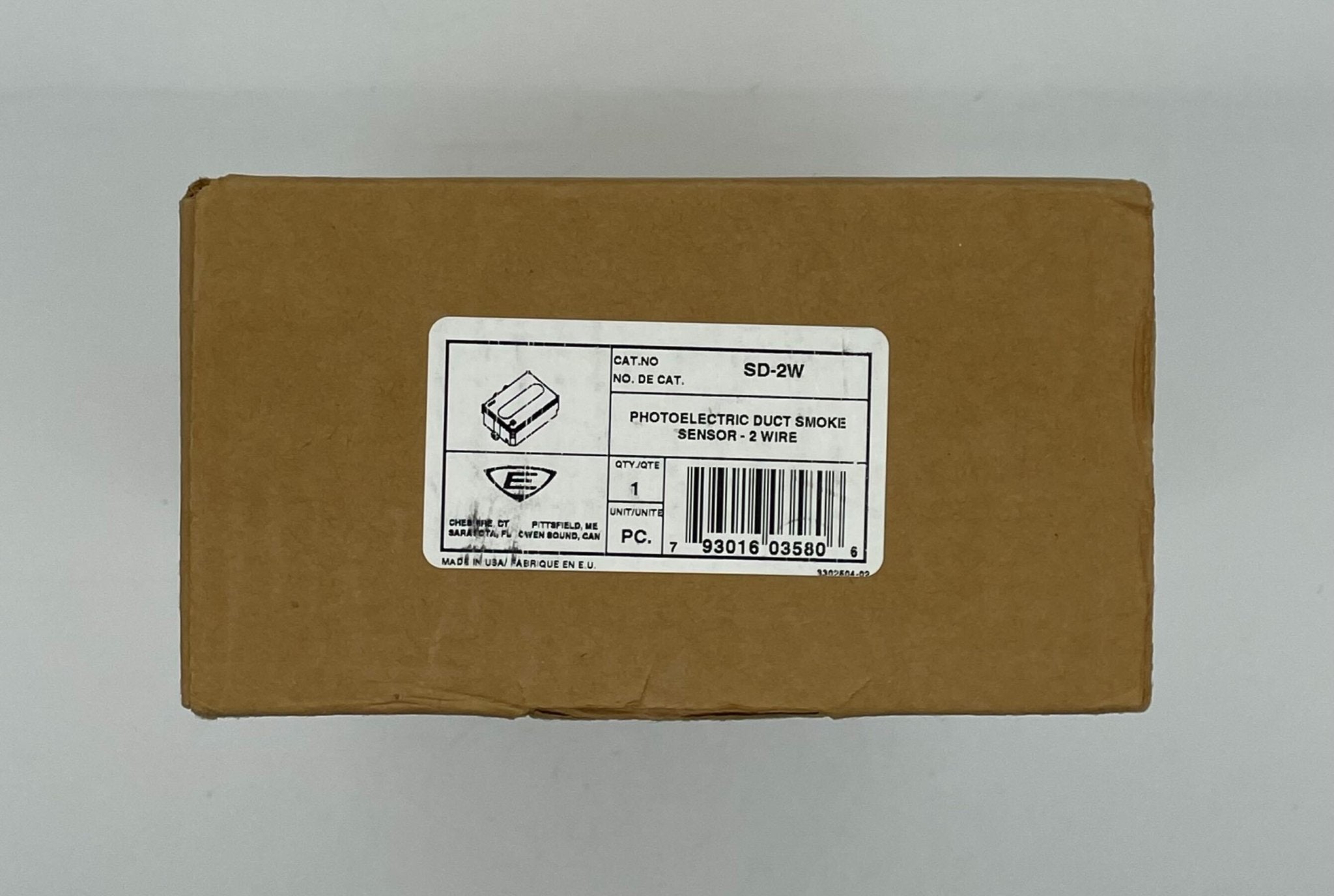 Edwards SD-2W Conventional SuperDuct Fire Alarm Detector mounted on ceiling, designed for fire detection in commercial systems.