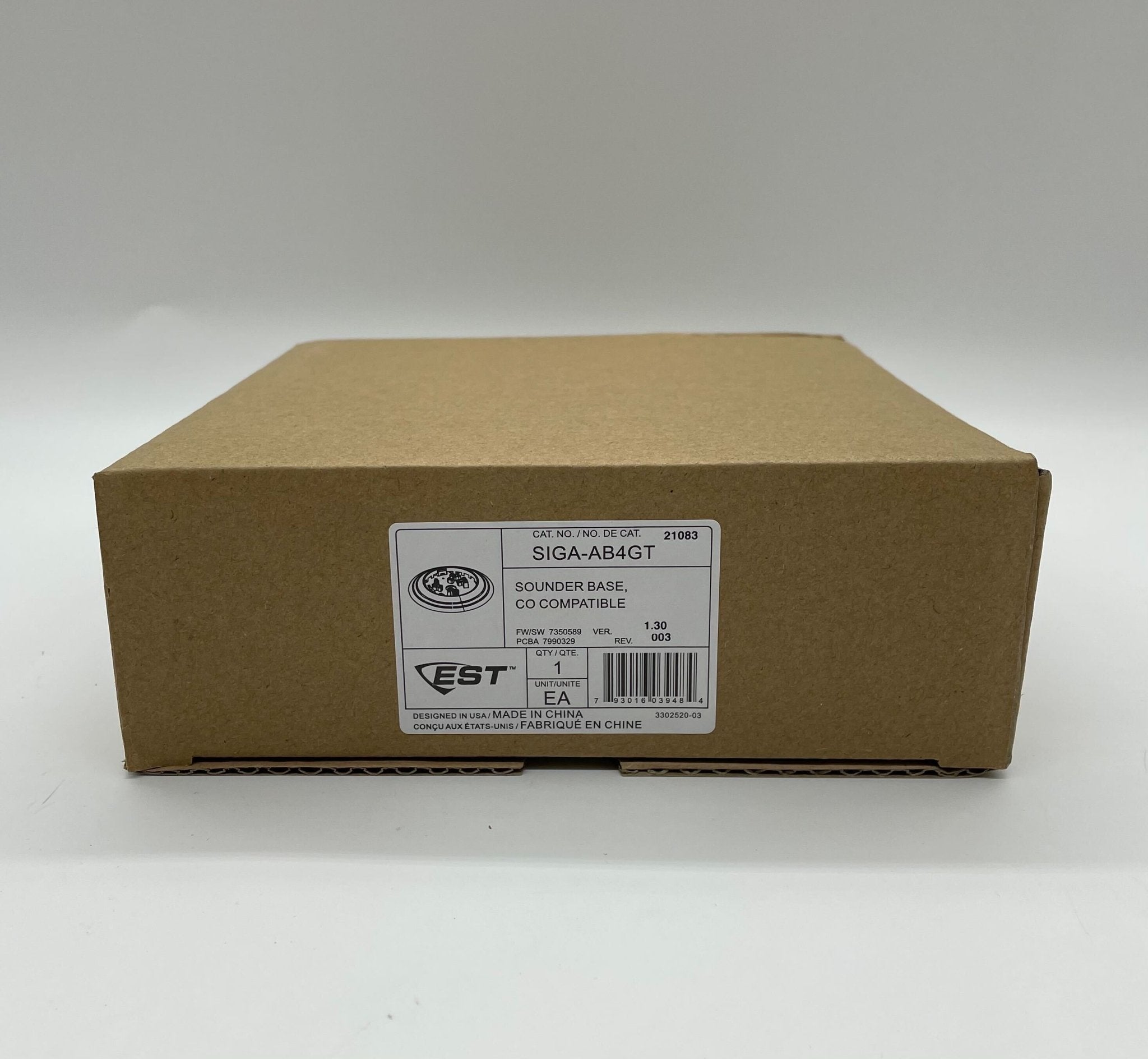 Edwards SIGA-AB4GT base for vacuum system, shown in image with detailed construction and branding.