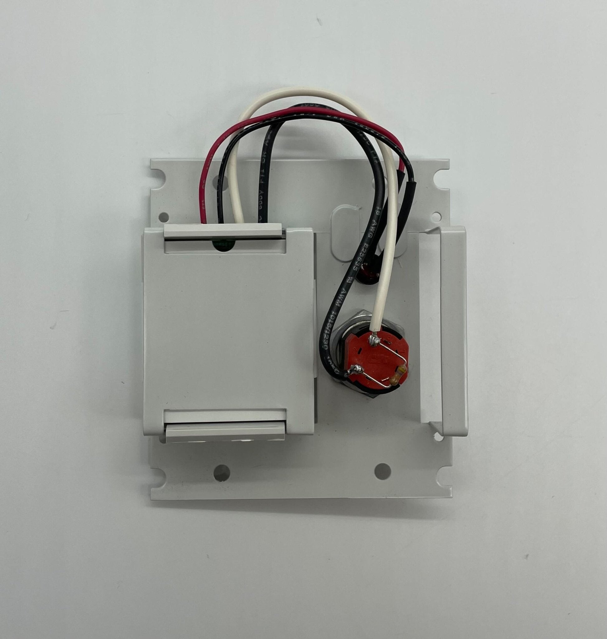 Edwards SIGA-DTS duct detector mounted on HVAC duct, designed for fire and smoke detection in industrial environments.