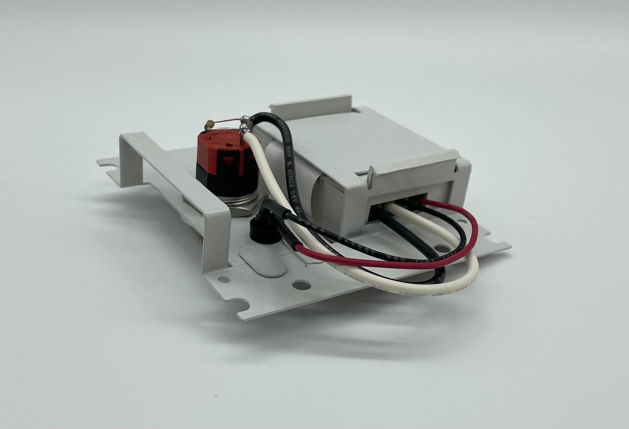 Edwards SIGA-DTS duct detector installed in HVAC system for airflow and smoke detection in commercial building ventilation.