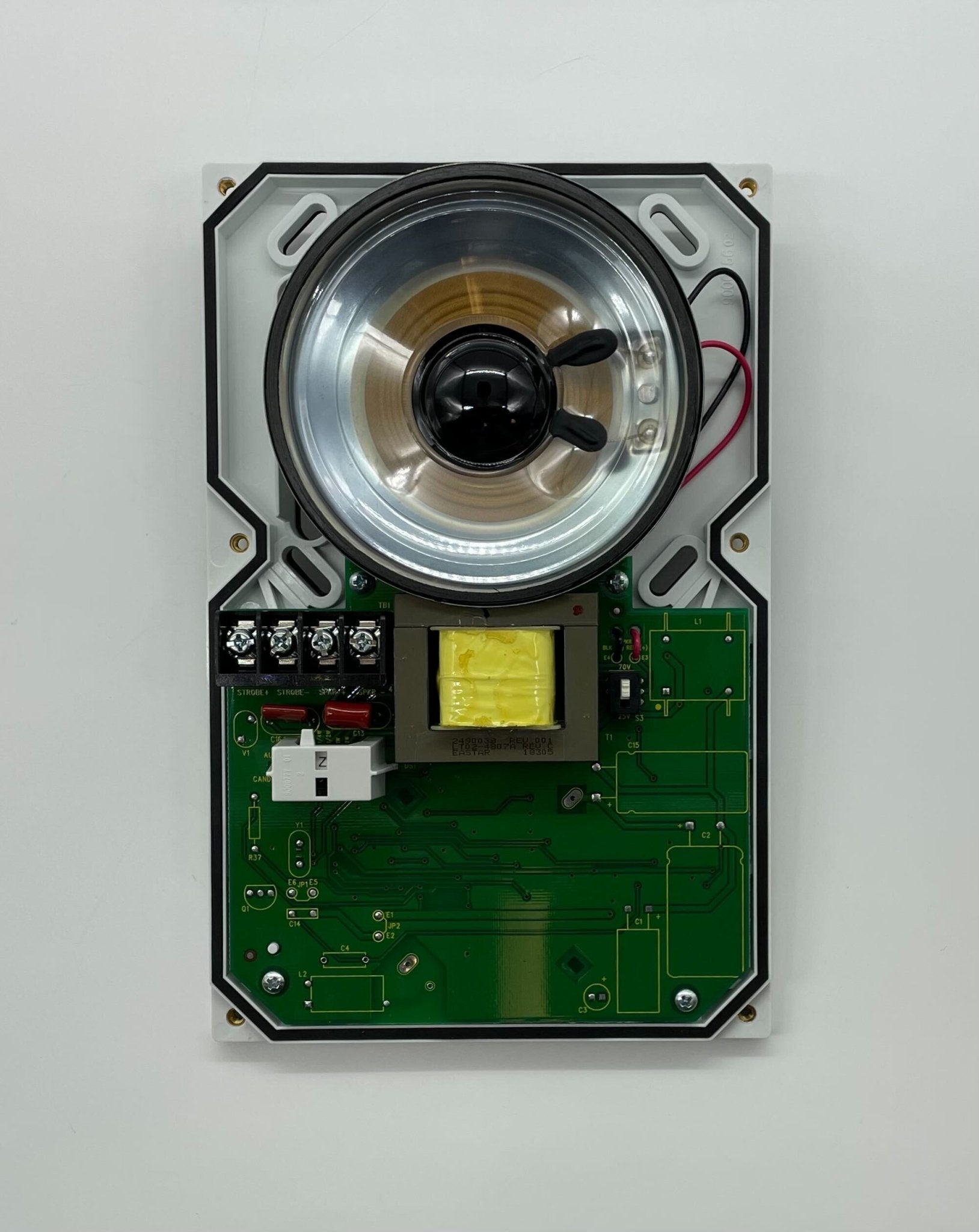 Edwards WG4RN-S speaker strobe alarm with white casing and mounting bracket, designed for fire alarm notification systems