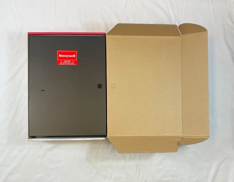 Honeywell HP400ULPD8CB industrial safety switch with black and yellow design, mounted on equipment for safety control