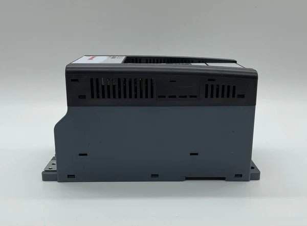 Honeywell HVFD2D3B0020 digital variable frequency drive with control panel and wiring for industrial applications.