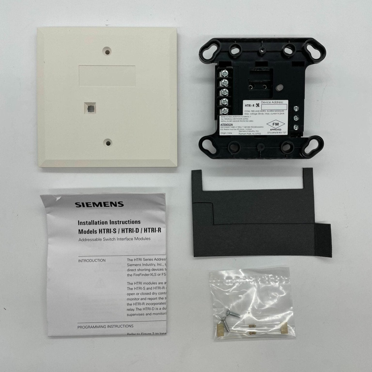 Siemens HTRI-R relay module with multiple connection terminals and circuit components, used for automation systems.