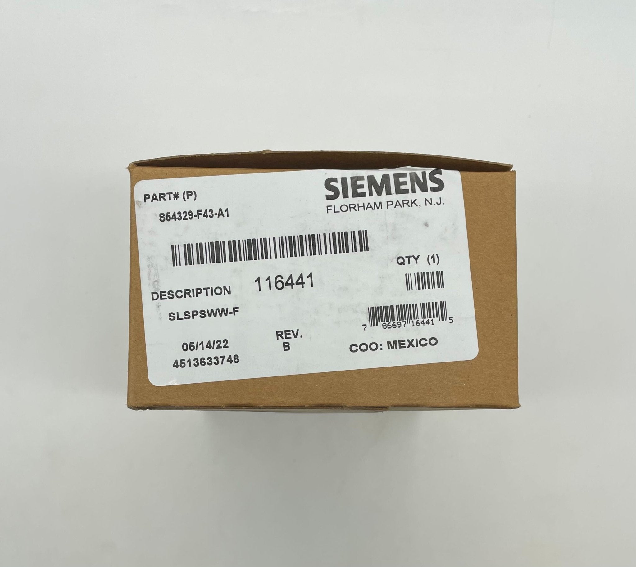 Siemens SLSPSWW-F speaker strobe alarm with white housing and mounting bracket, designed for fire safety and alert systems