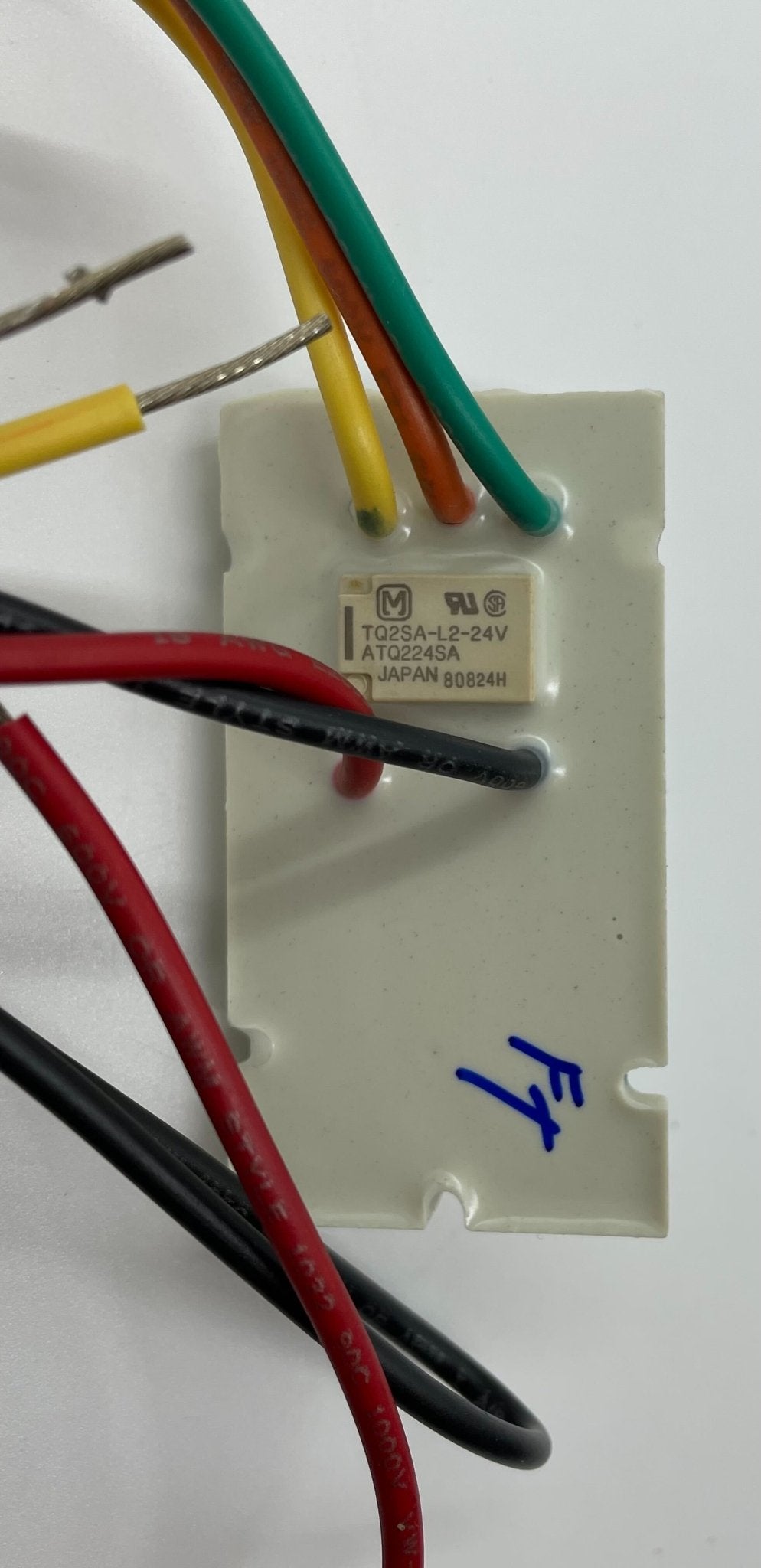 Simplex 4098-9860 fire alarm system with alarm module and wiring, designed for fire detection and safety.
