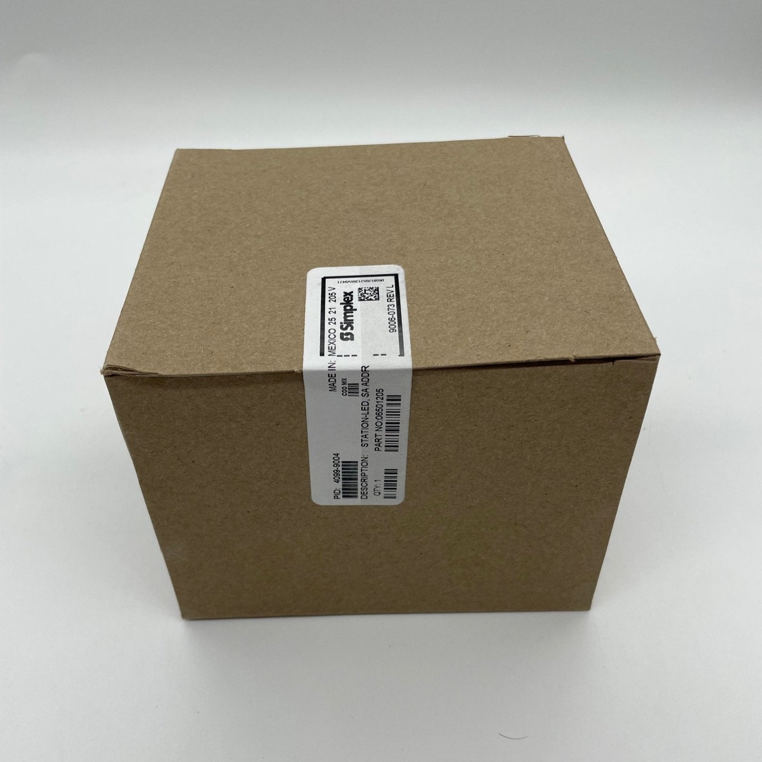Simplex 4099-9004 pull station single action, red fire alarm pull station with label and metal switch for emergency use