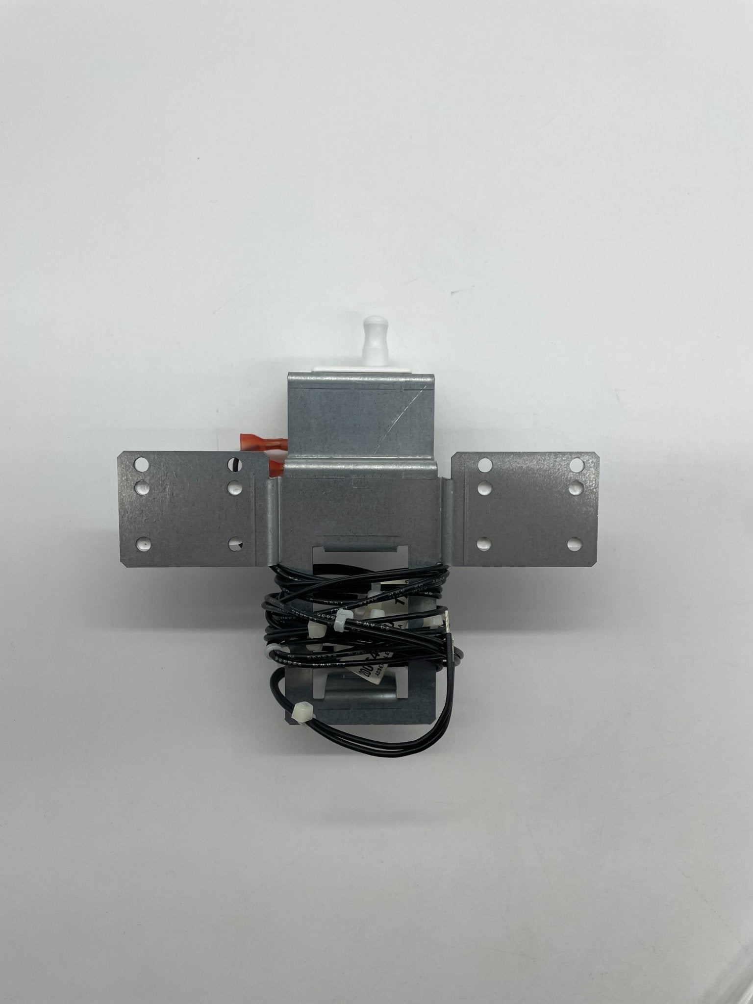 Simplex 4100-0633 fire alarm system with control panel and sensor units in a professional setup.