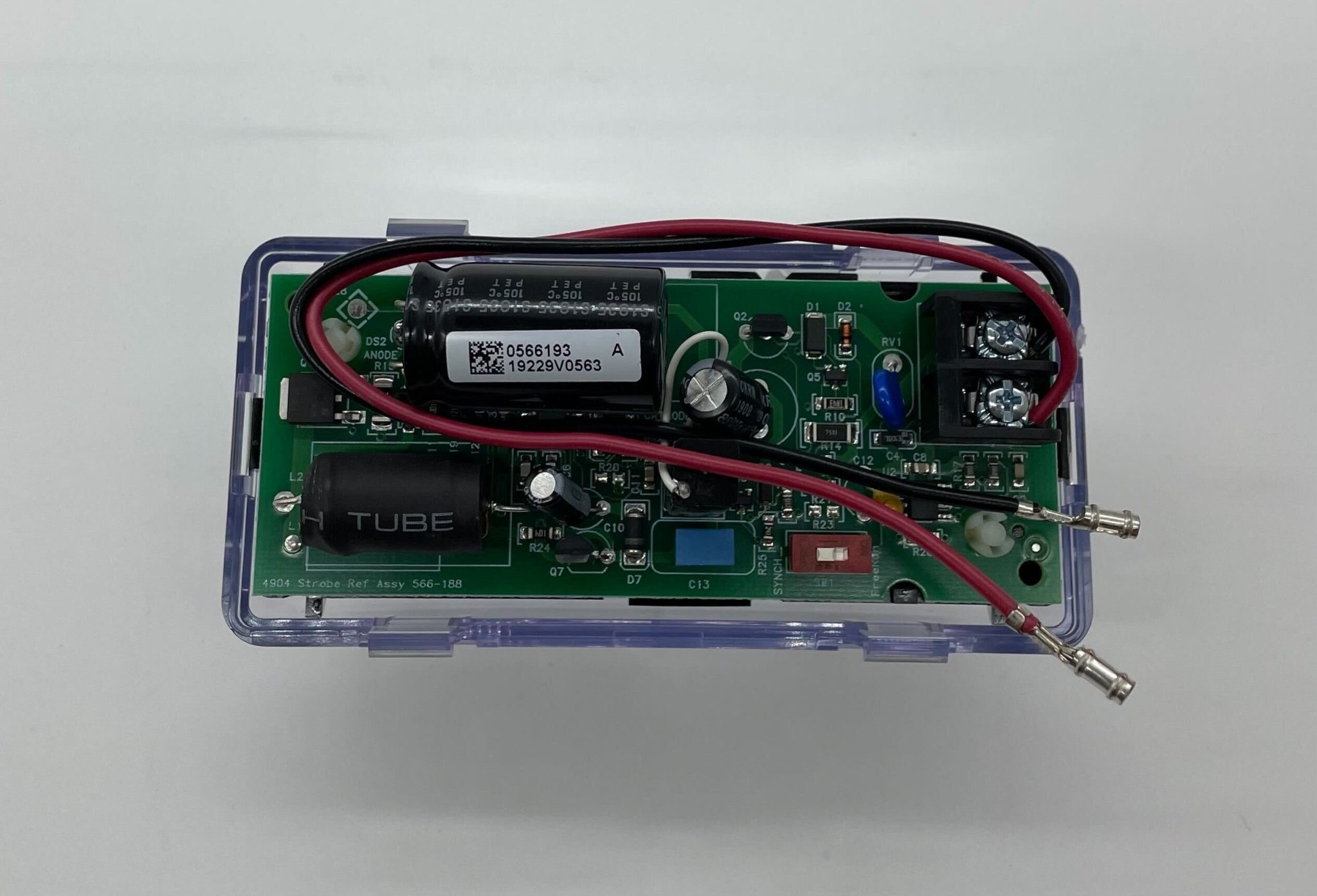Simplex 4903-9198 fire alarm with white casing and mounting bracket, designed for building safety systems.