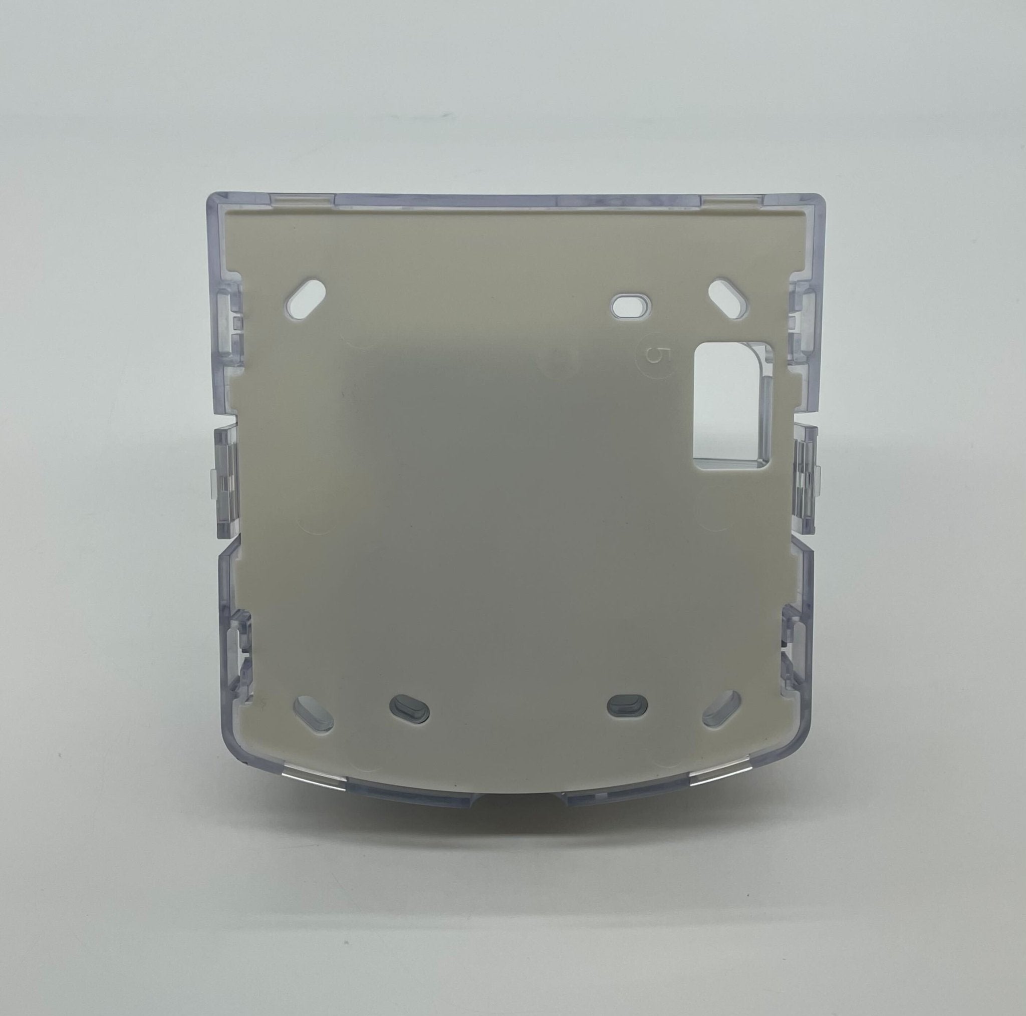 Simplex 4906-9208 fire alarm detector mounted on ceiling, part of Simplex fire alarm system for safety and security.