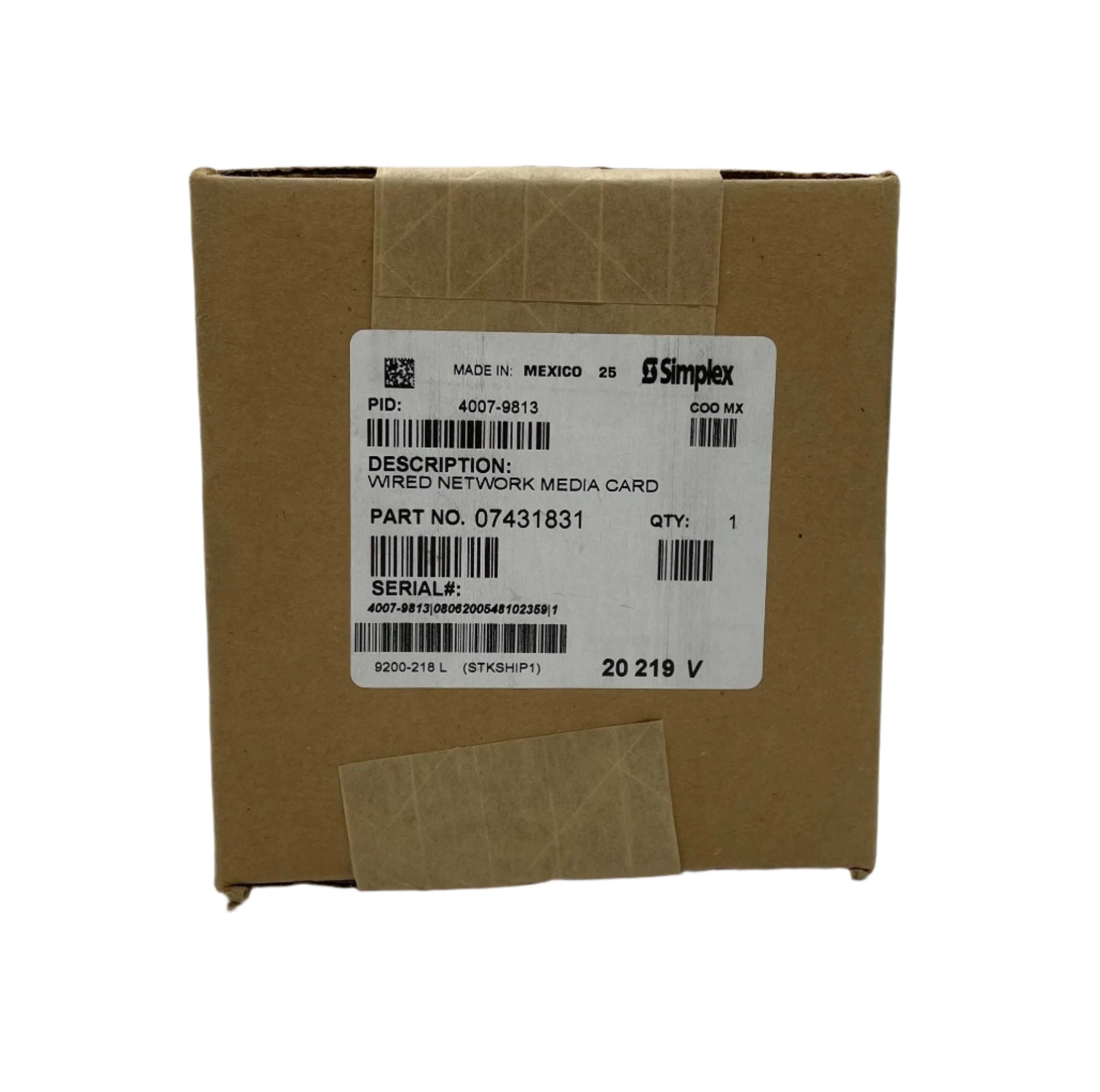 Simplex 4007-9813 fire alarm sensor, ULC-certified system sensor for fire detection, mounted on a ceiling.