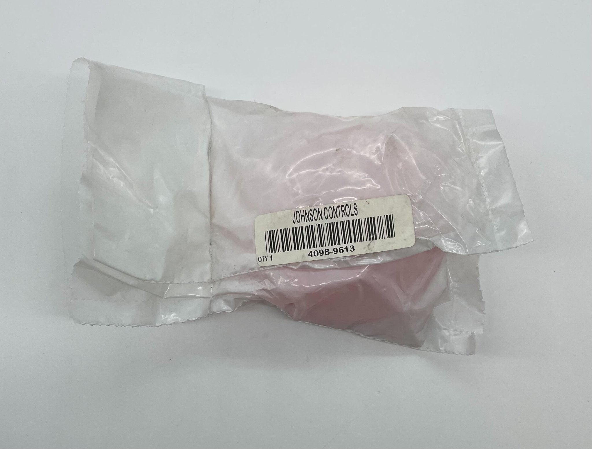 Simplex GSA4098-9613 heat detector, mounted on ceiling, with white casing and sensor components visible.