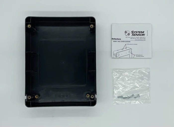 System Sensor BEAMSMK smoke detector with mounting accessories, designed for fire safety applications