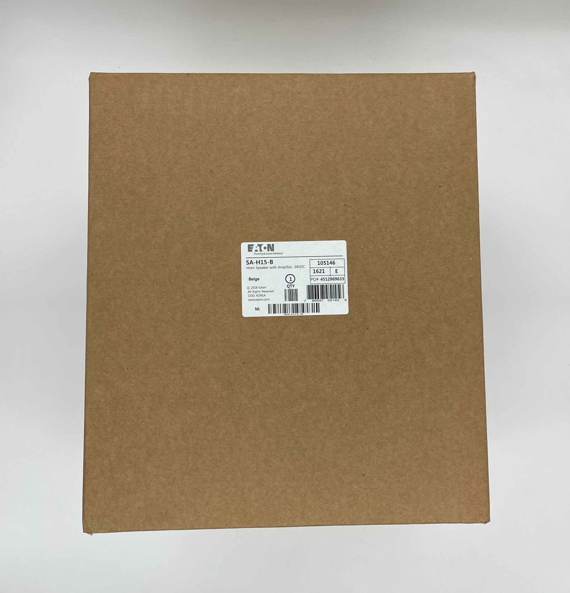 Eaton Wheelock SA-H15-B horn with metal mounting bracket, designed for industrial alarm and signaling applications.