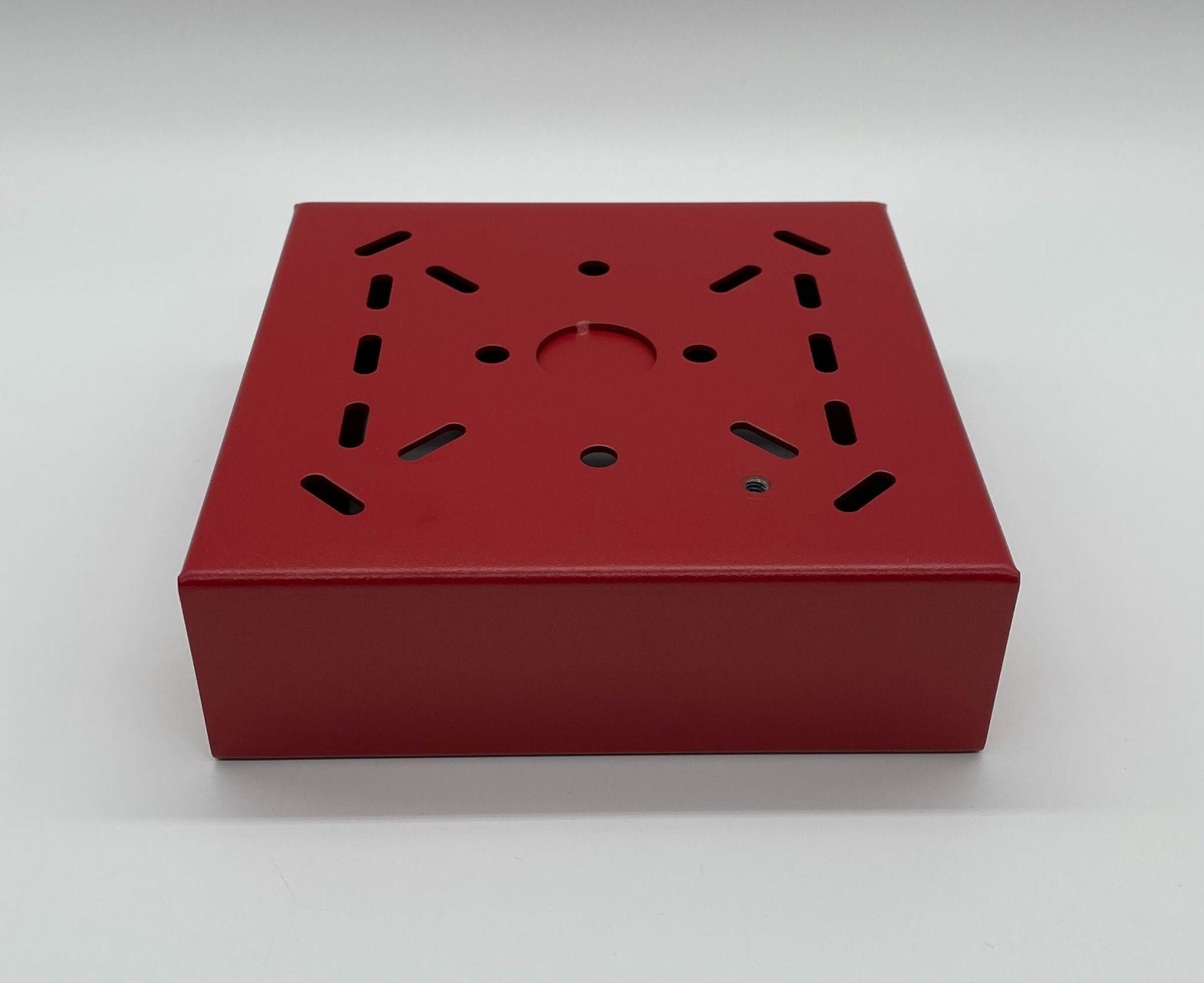 Eaton Wheelock SHBB-R backbox for electrical installations, shown in a close-up image with mounting details.
