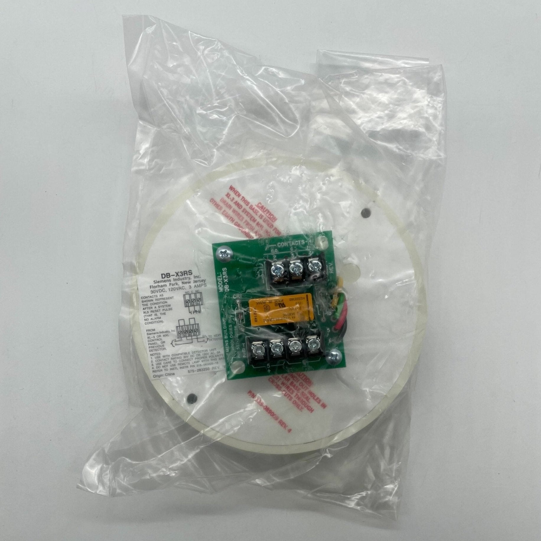 Siemens DB-X3RS base, industrial electrical component with metallic and plastic parts, on a white background.