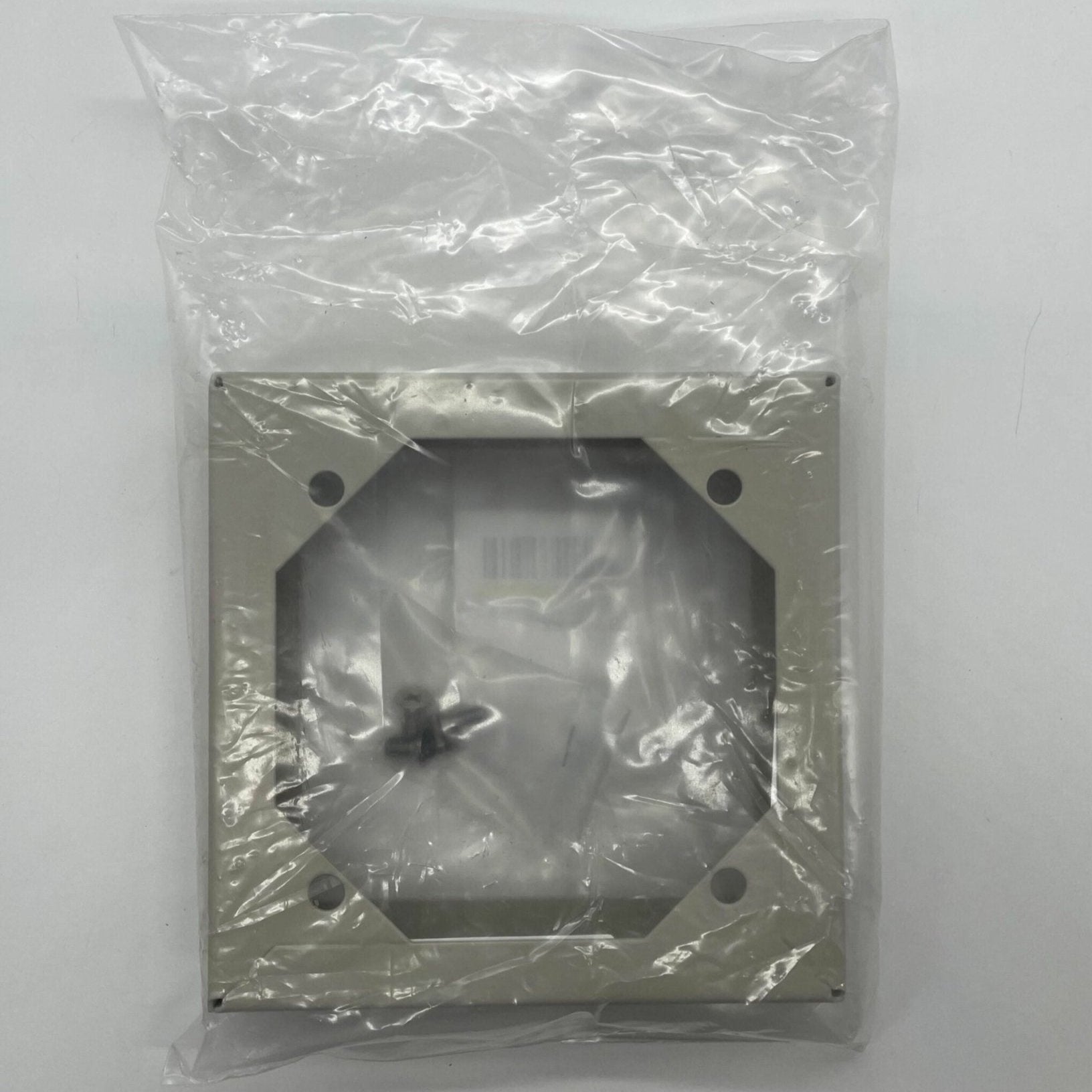 Simplex 4098-9847 fire alarm with a white rectangular detector mounted on a ceiling surface.